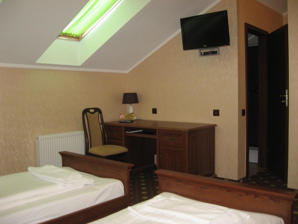 Shato Paradis Hotel Irpin Phòng bức ảnh