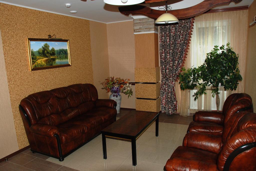 Shato Paradis Hotel Irpin Ngoại thất bức ảnh