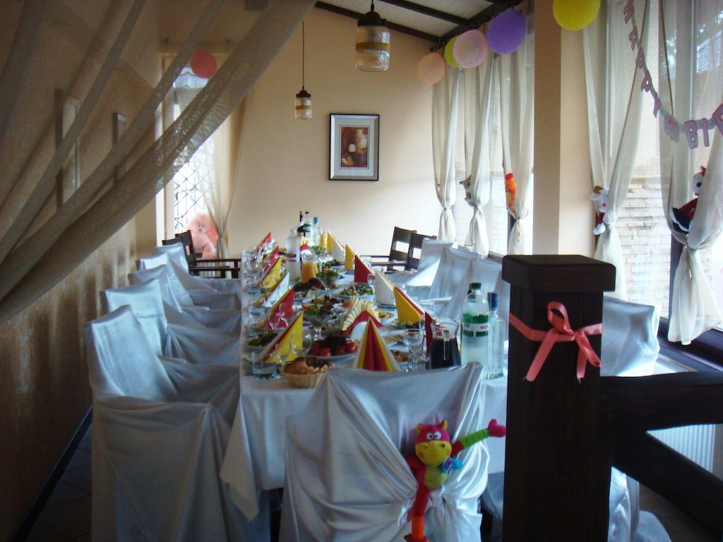 Shato Paradis Hotel Irpin Ngoại thất bức ảnh