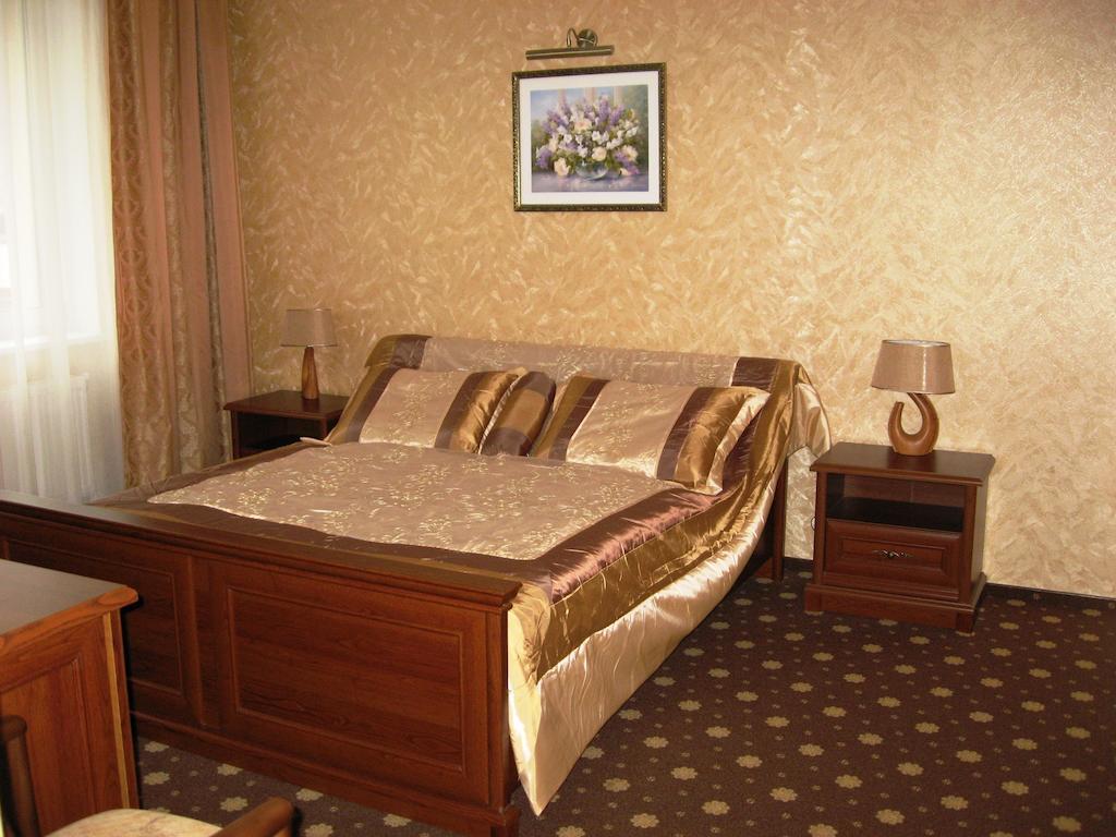 Shato Paradis Hotel Irpin Phòng bức ảnh